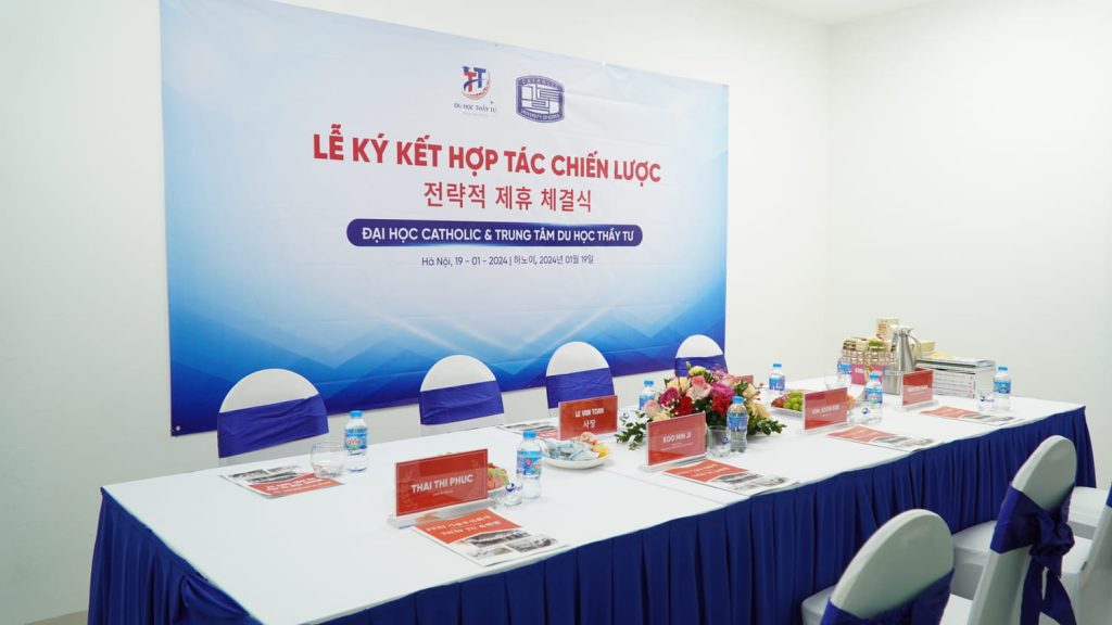Lễ ký kết hợp tác chiến lược giữa Đại Học Catholic và Trung Tâm Du Học Thầy Tư